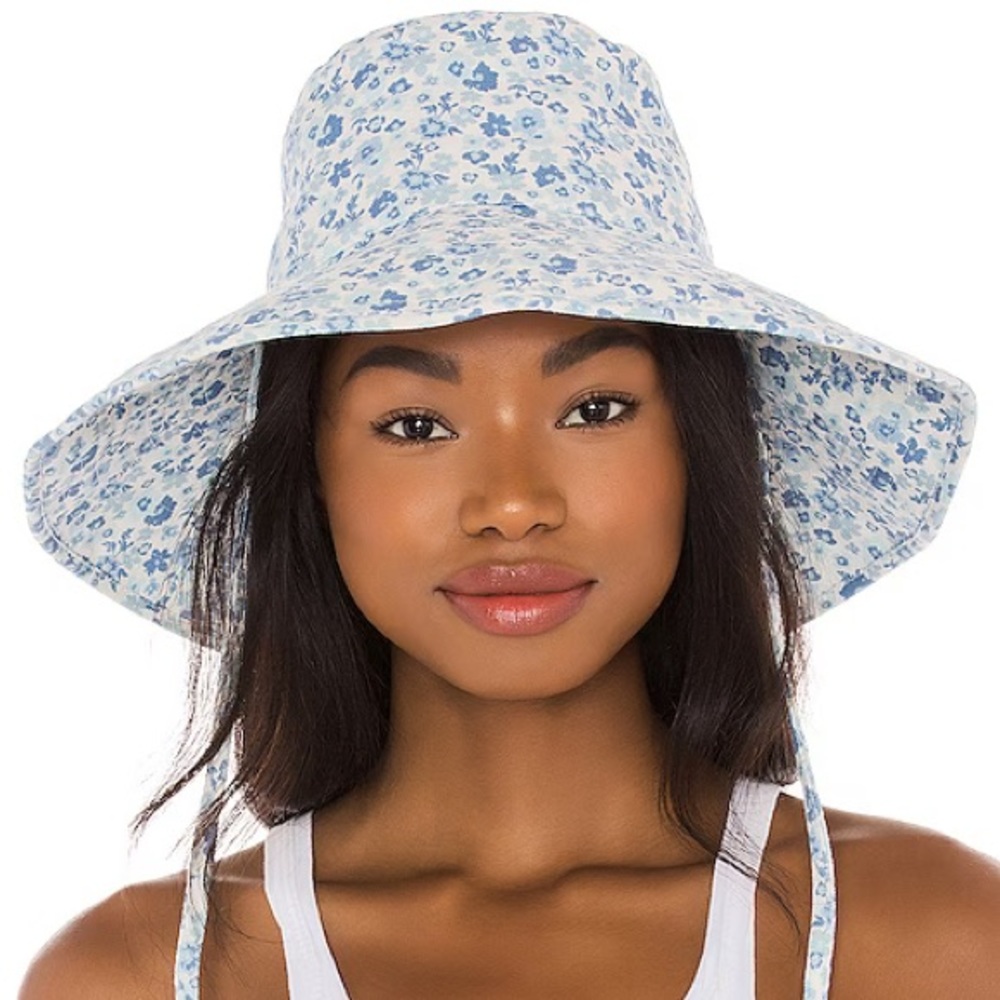 Lack of Color Holiday Bucket Hat Aqua Bloom sold out